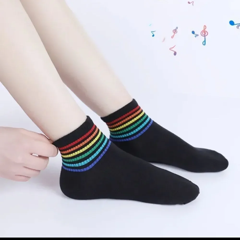 3PAIRS Women's Rainbow Stripe Crew Socks